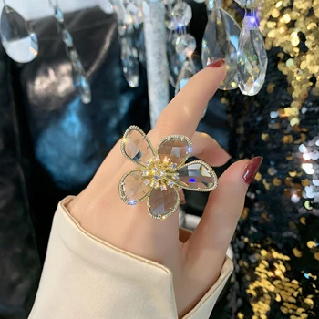 Jauno modes rotaslietas atvēršanu augstas kvalitātes vara inkrustēts kristāla stikla ziedu gredzens pārspīlēta greznība kokteilis puse gredzenu sievietēm